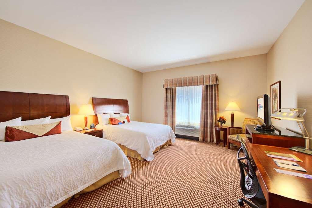Hilton Garden Inn Laramie Ruang foto