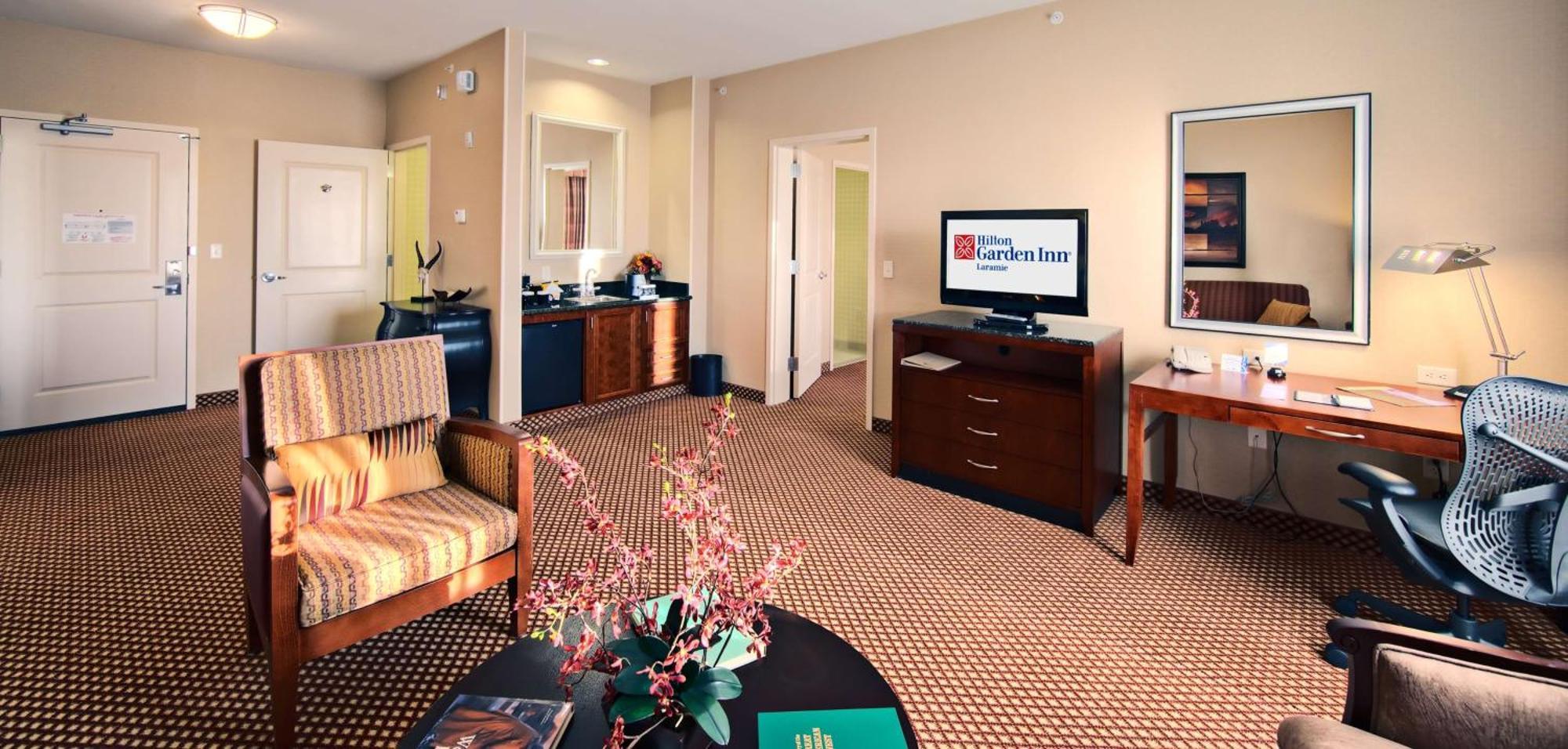 Hilton Garden Inn Laramie Bagian luar foto